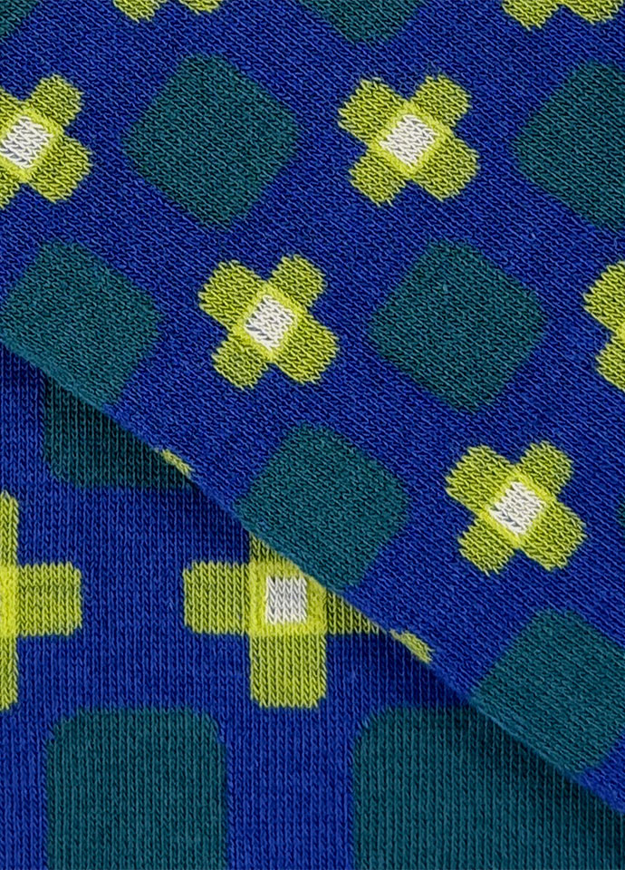 Rhythm line cross pattern mid-calf socks